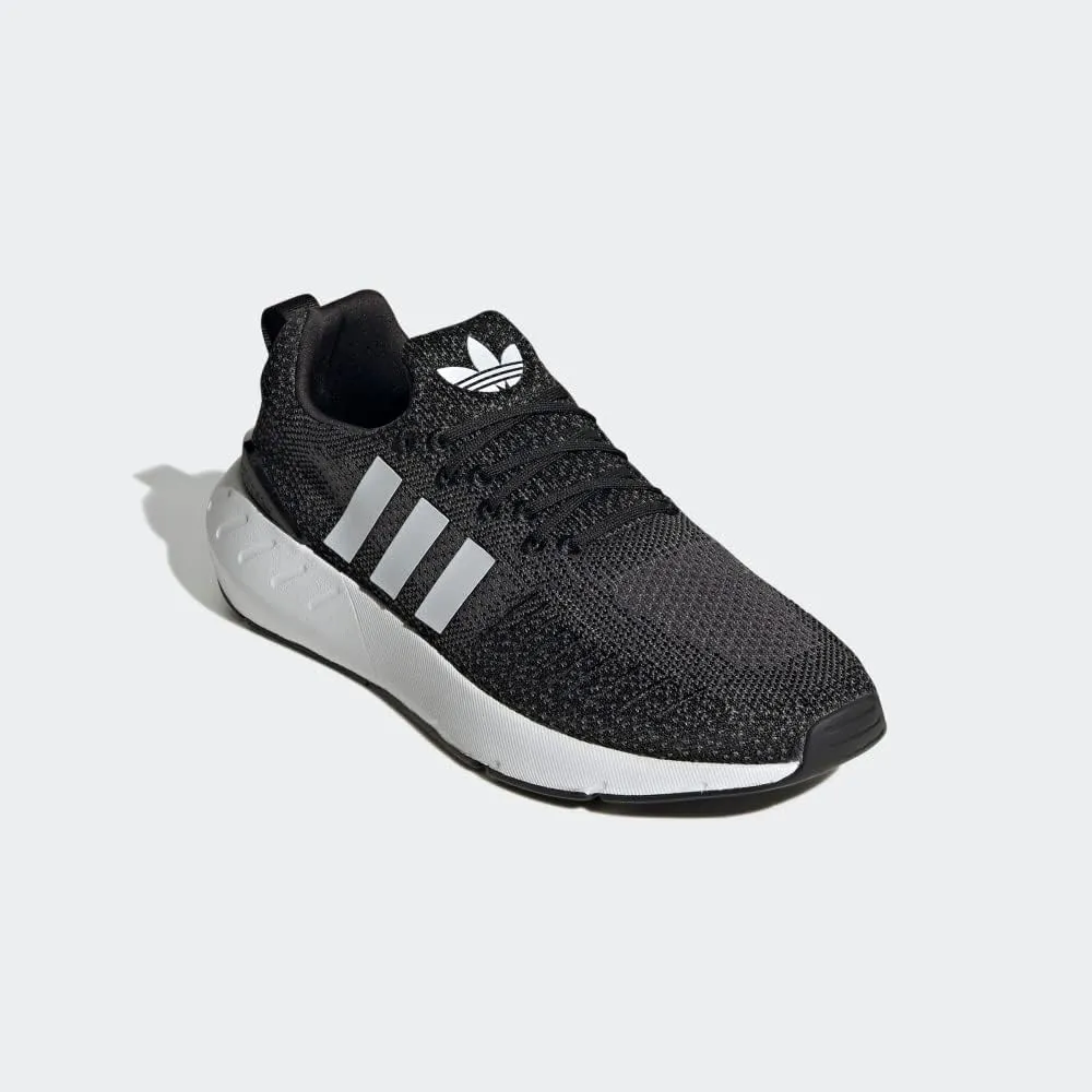 adidas Men's Sneaker