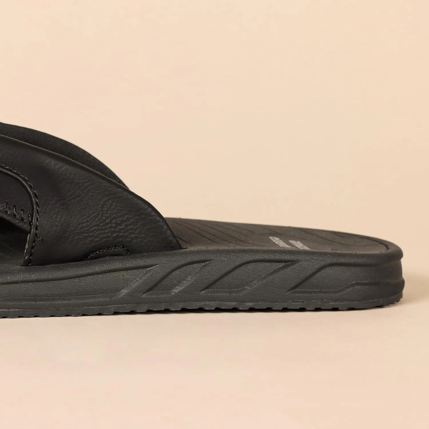 Amazon Essentials Men's Slip-on Flip Flop Comfort Sandals, Casual