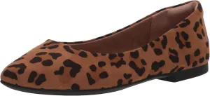 Amazon Essentials Women's Pointed-Toe Ballet Flat