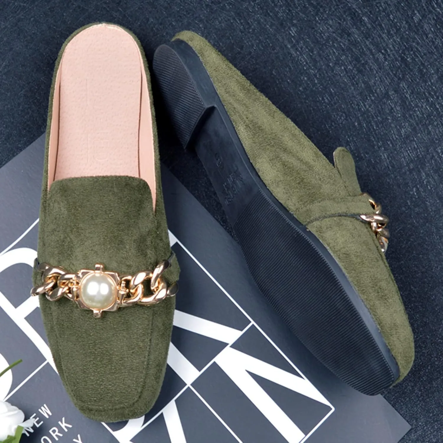 AMDBEL Flats Shoes Women Dressy Comfortable Womens Mules Backless Loafers with Metal Chain Decor Gem Pearl Slip On Flat Shoes
