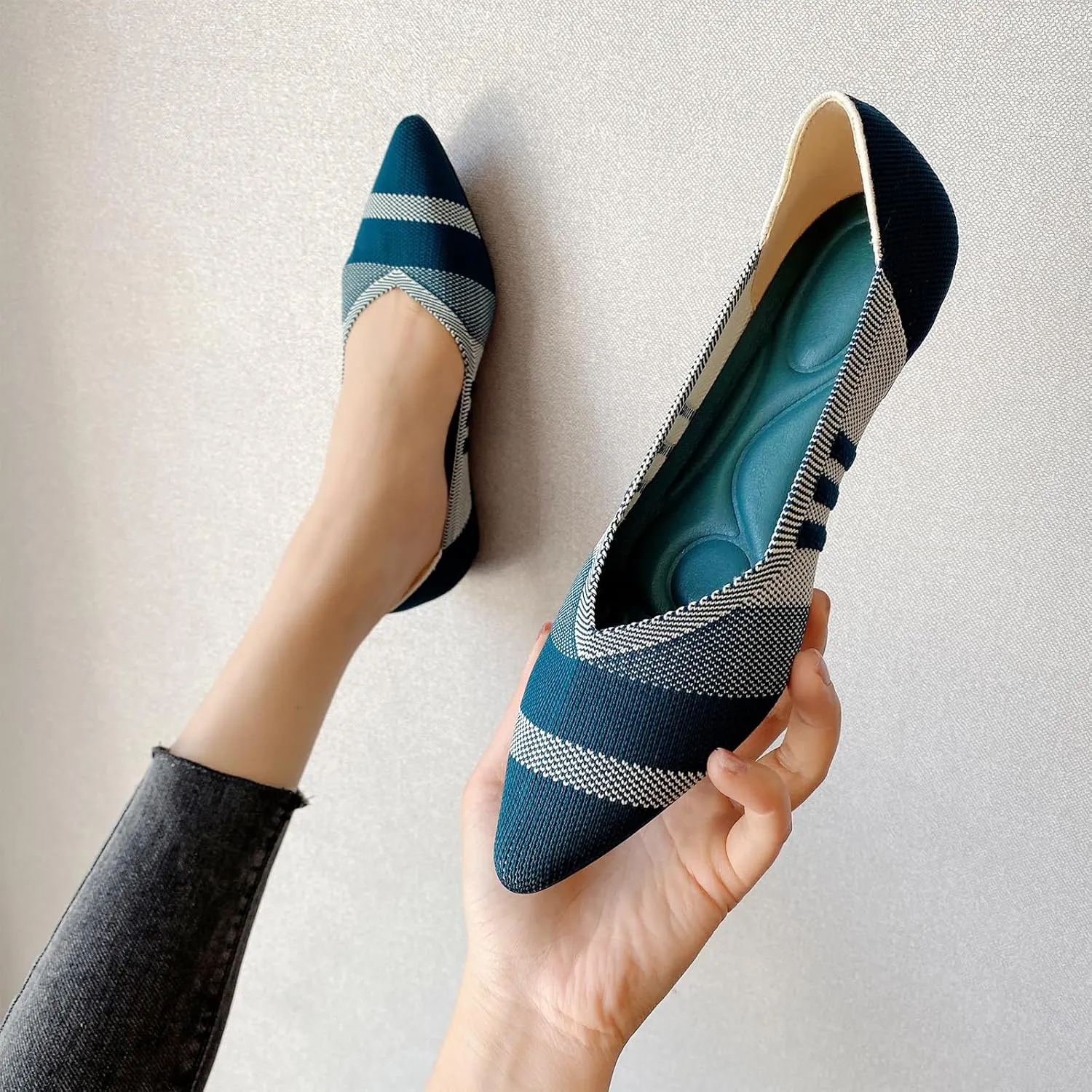 AOQUNFS Women's Ballet Flats Slip On Casual Pointed Toe Knit Flats Dressy Soft Walking Flats Shoes for Daily