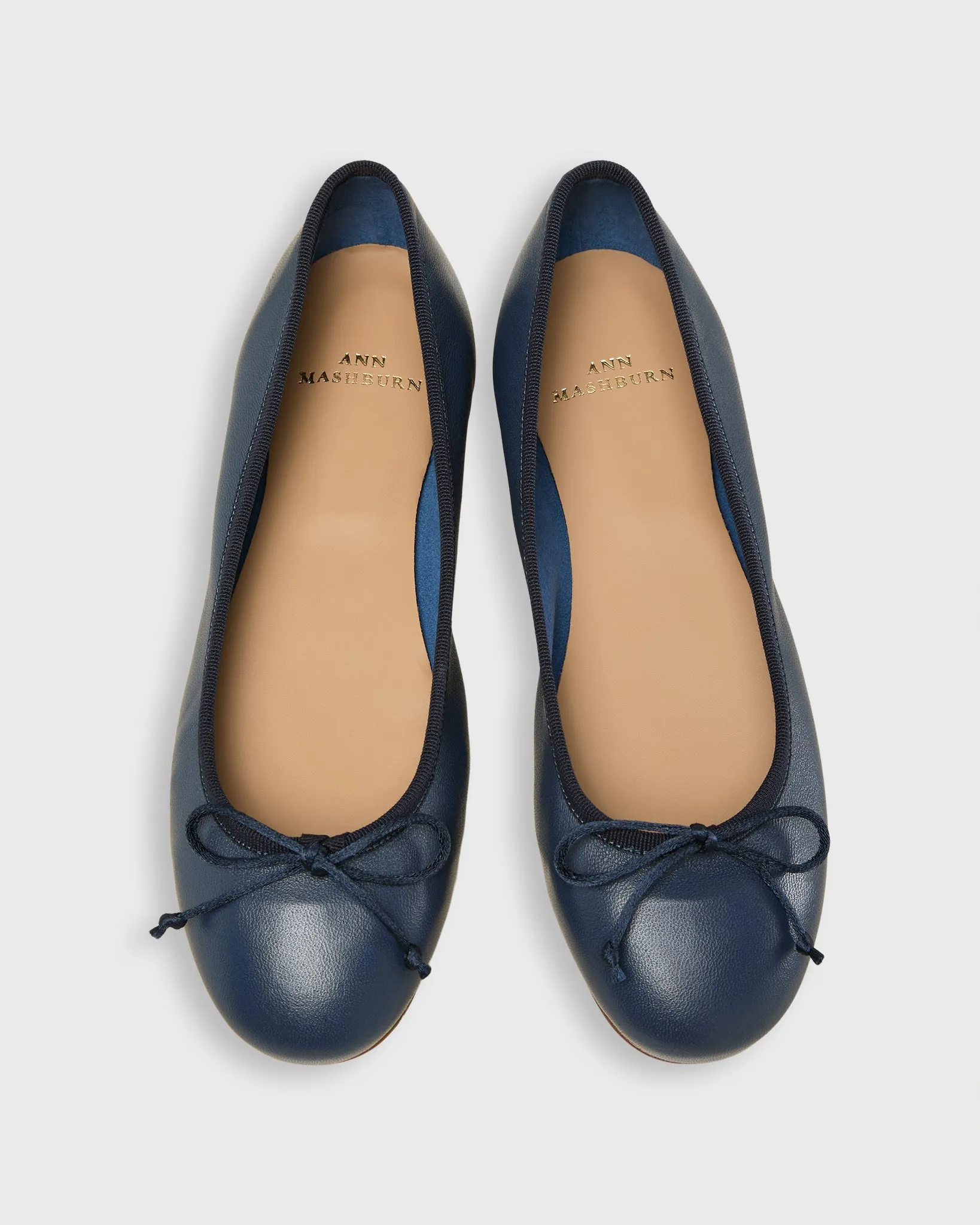 Ballet Flat in Navy Leather