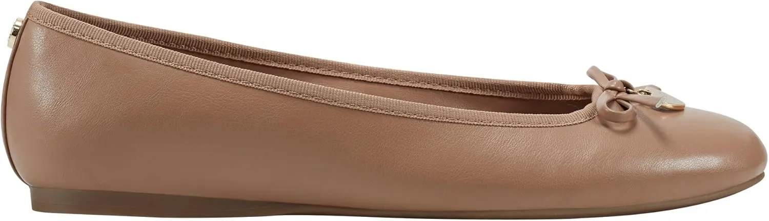 Bandolino Women's Piheart Ballet Flat