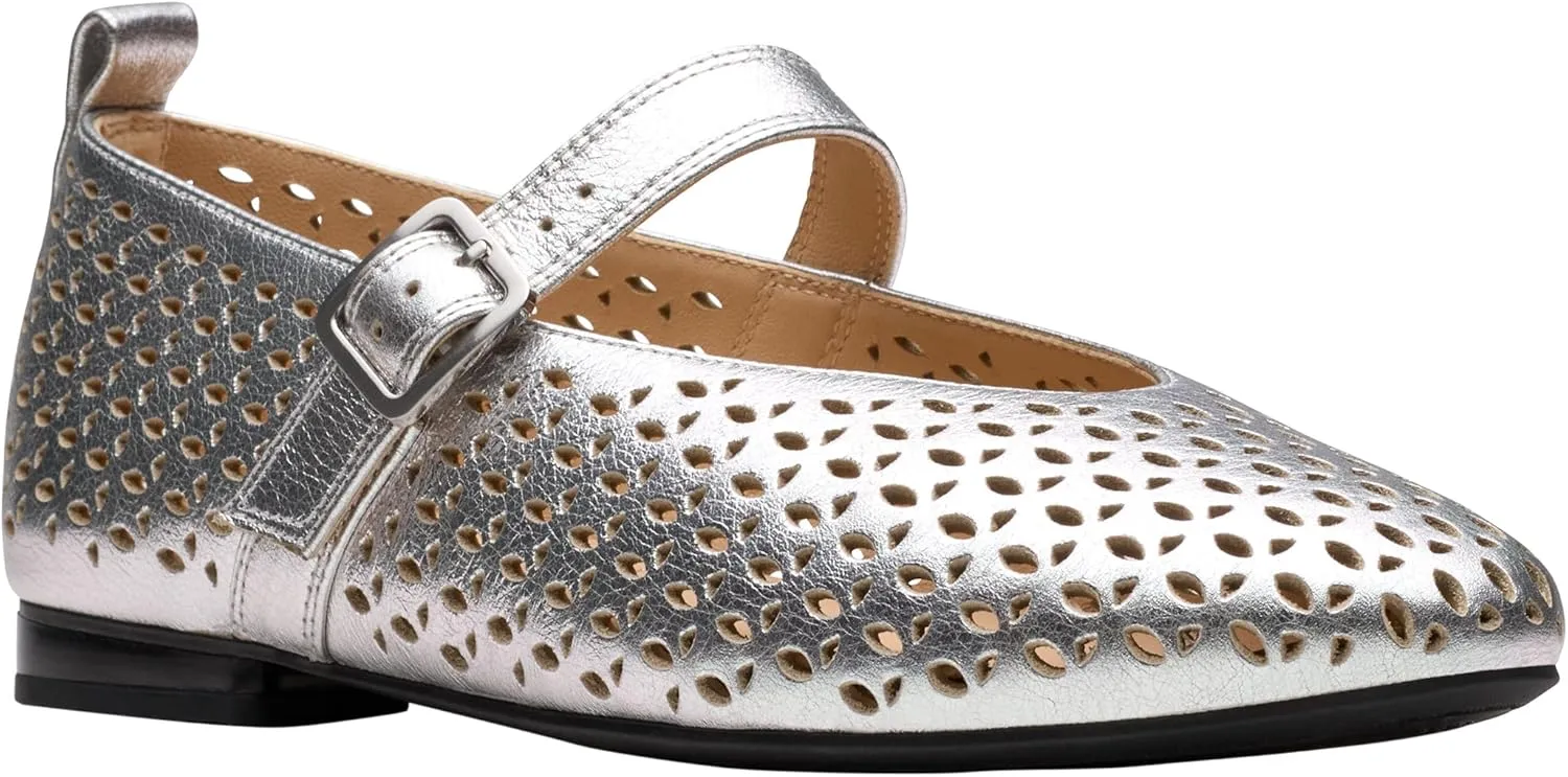 Clarks Women's Apartment Ballet Flat