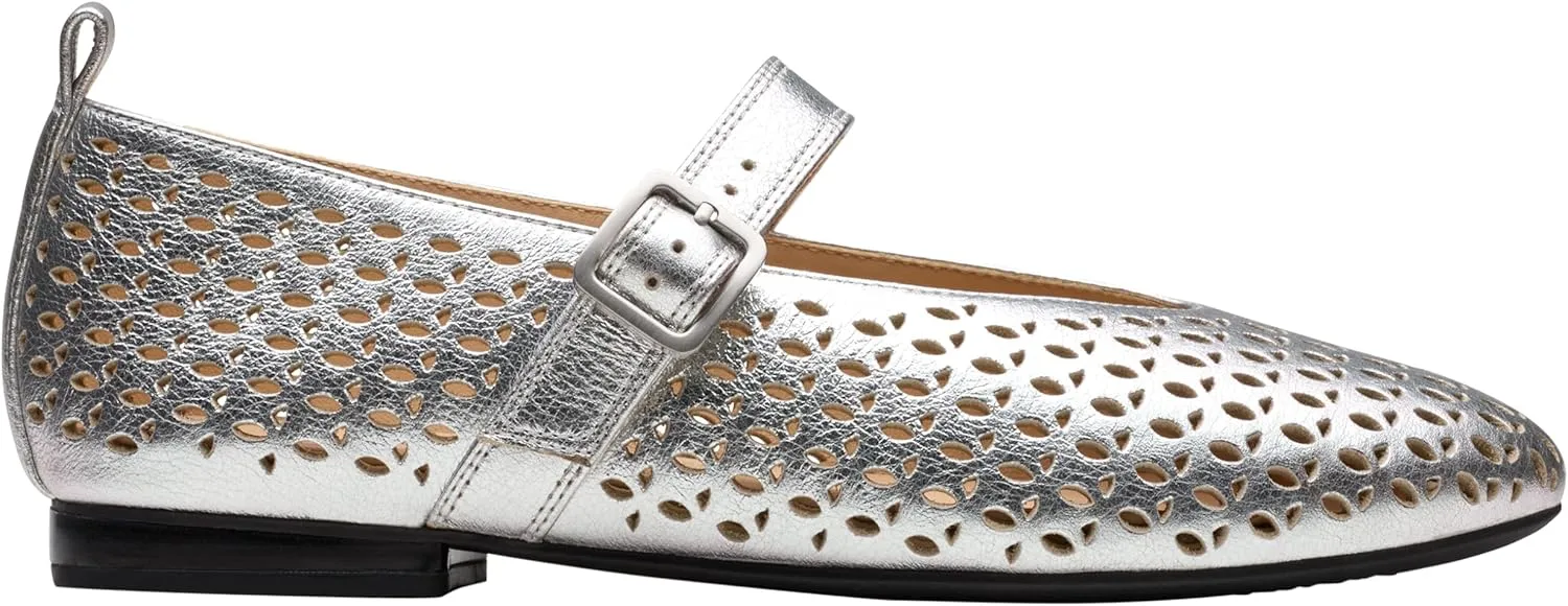 Clarks Women's Apartment Ballet Flat