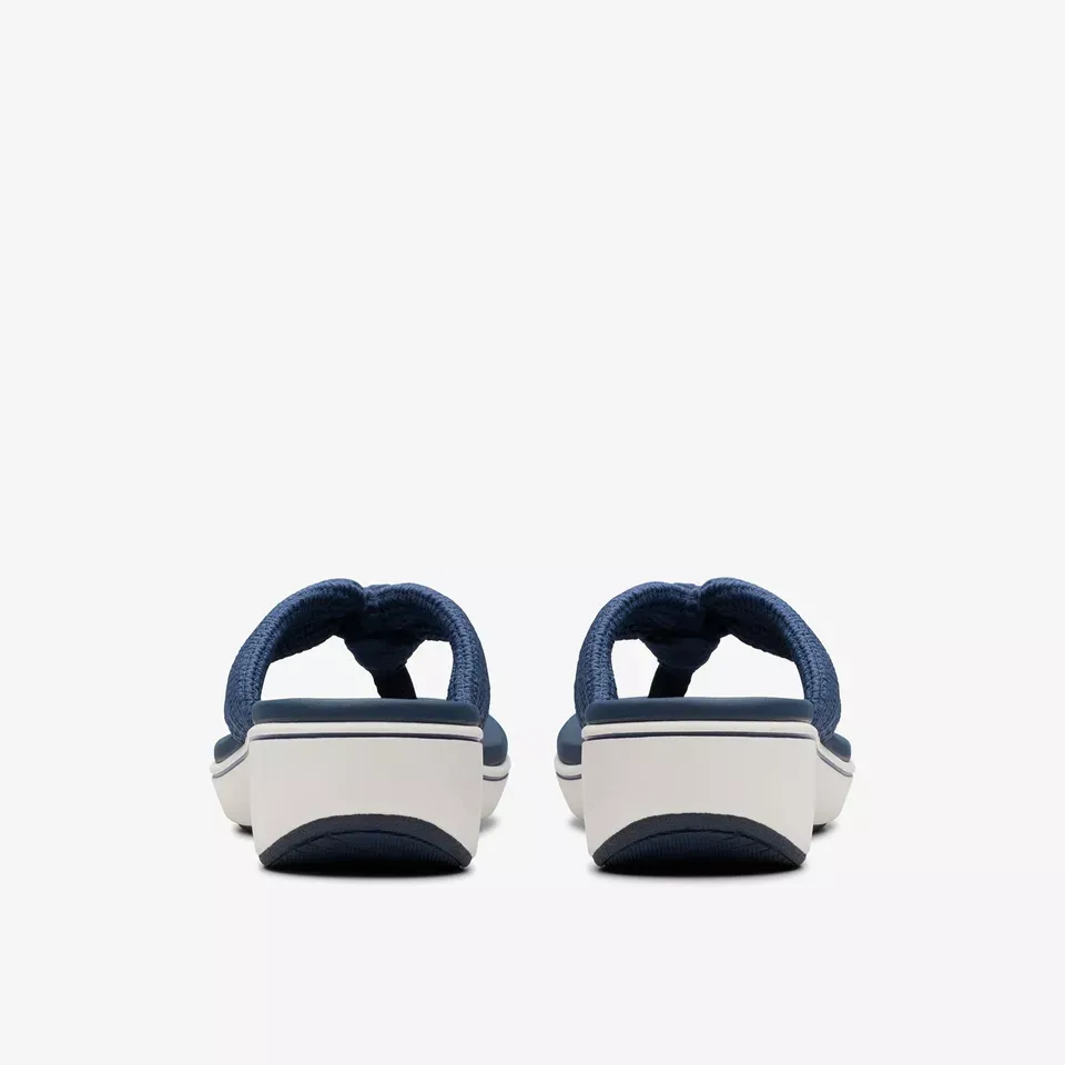 Clarks Women's Breeze Rae Erin Navy 26181857