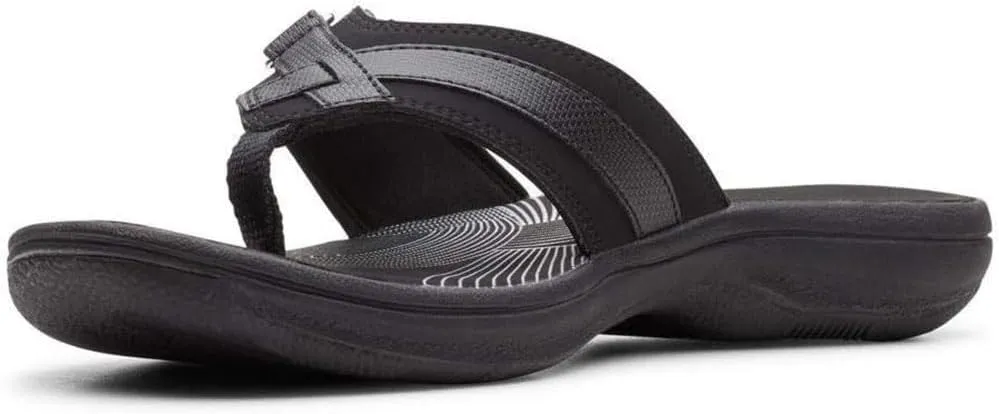 Clarks Womens Breeze Sea Flip-Flop Sandals - Comfortable Flip Flop with Adjustable Hook and Arch Support - Casual Summer Wearing Cloudsteppers for Everyday