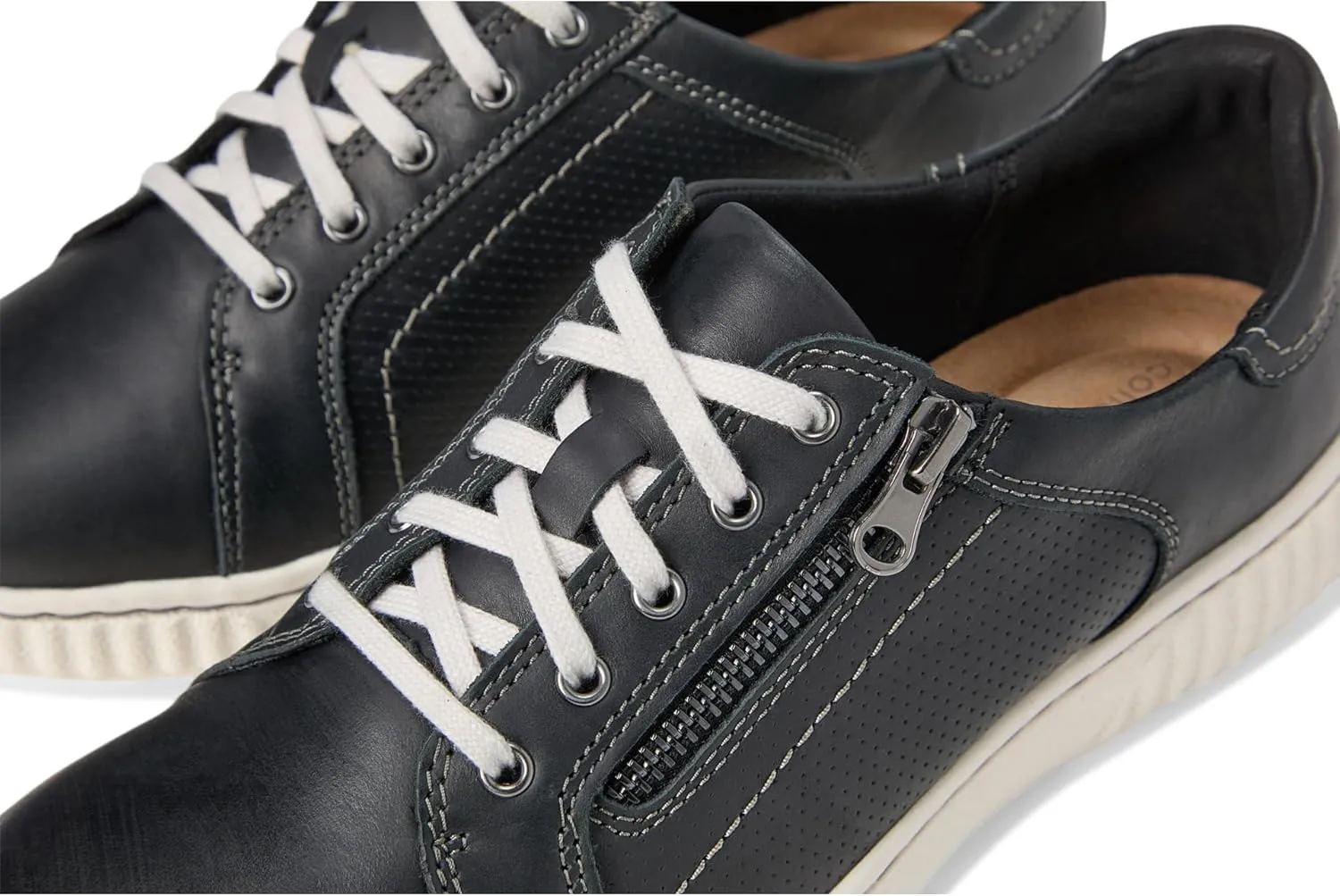 Clarks Women's Caroline Janna Sneaker