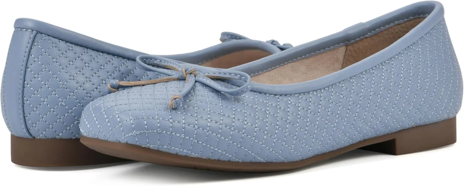 CLIFFS BY WHITE MOUNTAIN Women's Bessy Quilted Ballet Flat