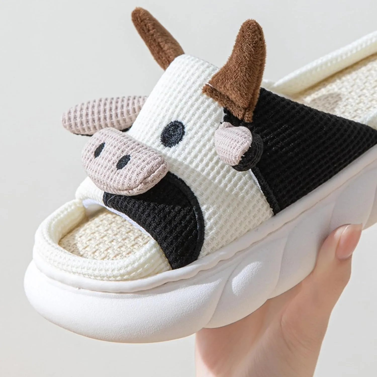 Cow Slippers for Women Men Indoor Cute Cotton Plush Home Couple Slippers Comfy Slides Outdoor Warm Winter Bedroom House Slippers Shoes Cozy Slip On Non-Slip Fuzzy Slippers