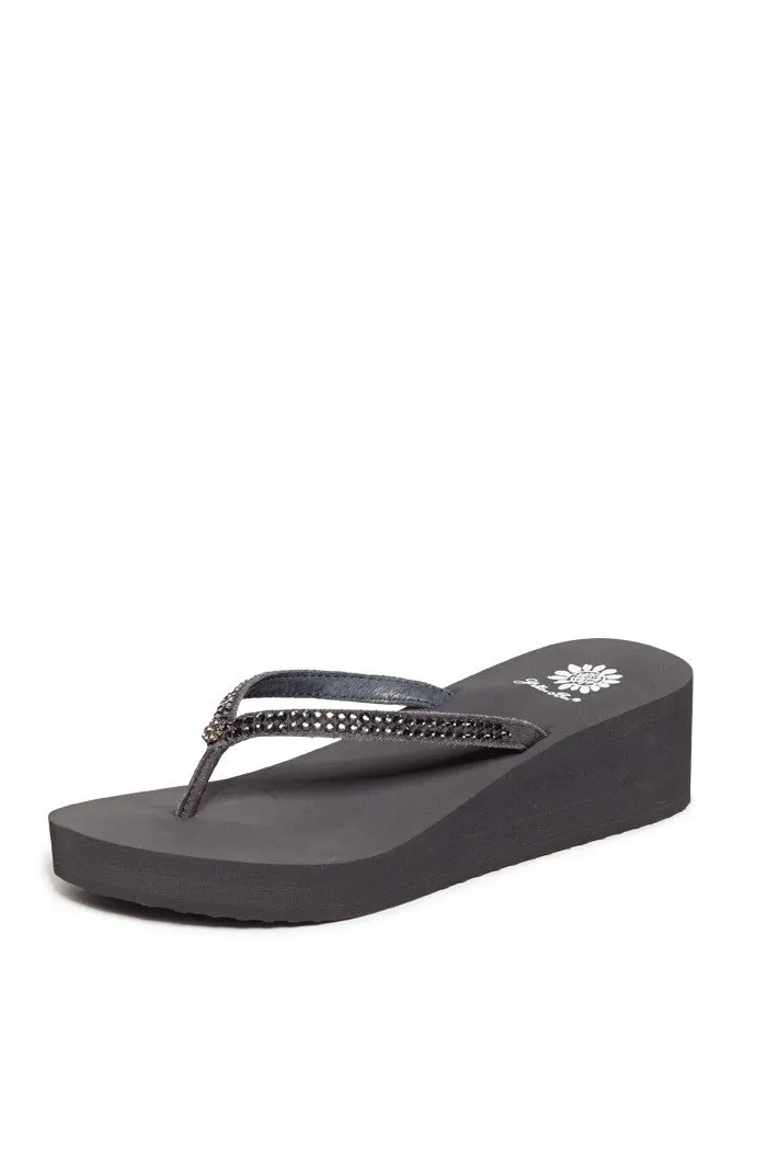Custard Flip-Flop in Smoke