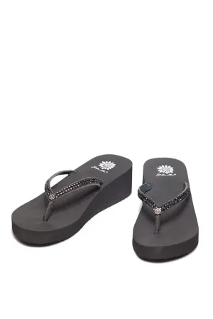 Custard Flip-Flop in Smoke