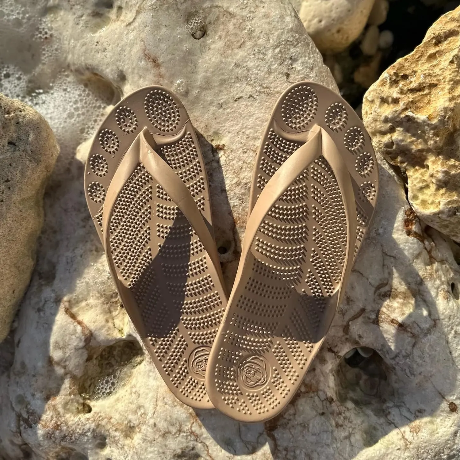 GUDO WORLD Unisex Flip Flop Sandals with Pressure Point Reflexology Stimulation and EVA Foam Supportive Soles For Men and Women