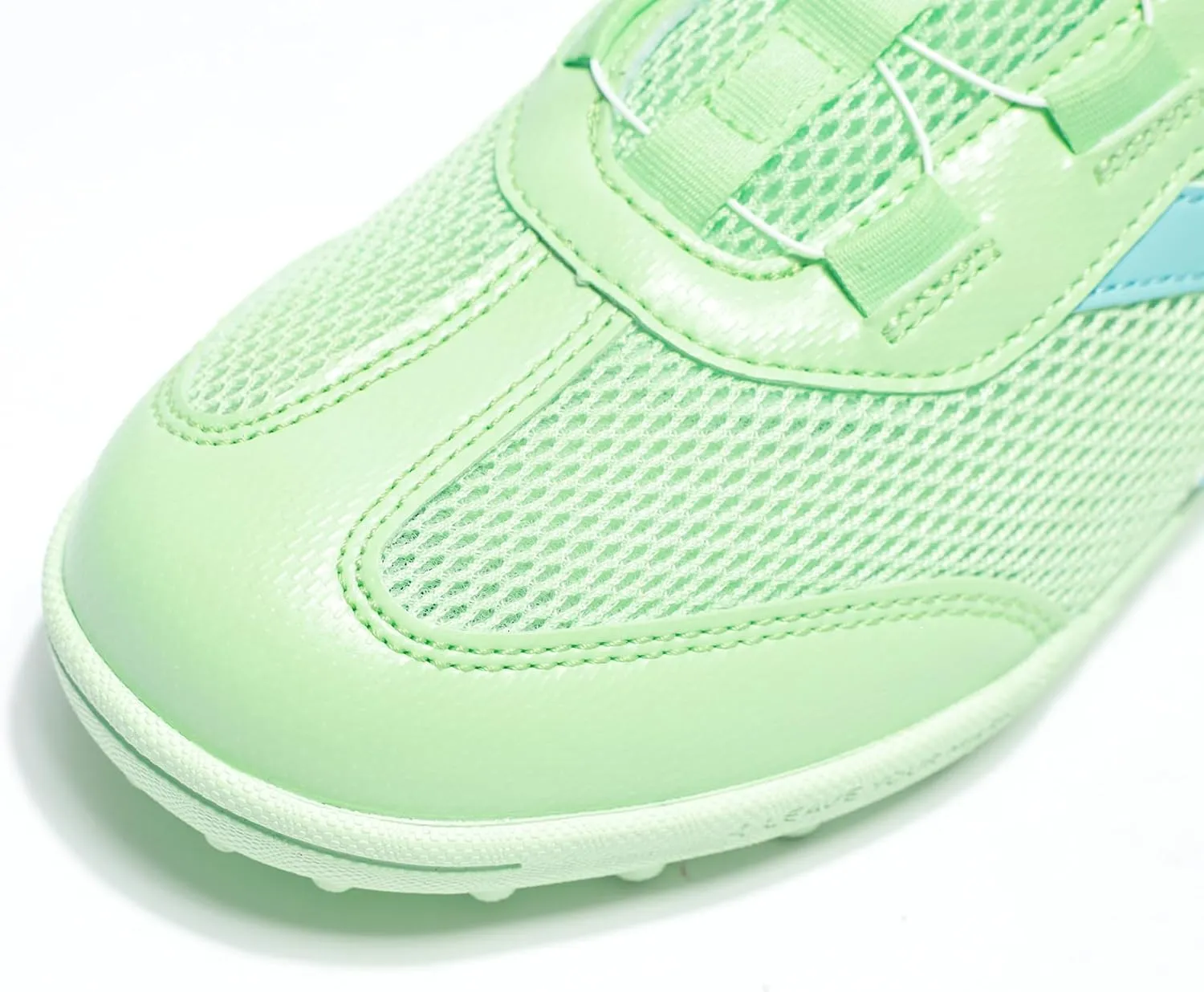 KELME Kids' Indoor Soccer Shoes, Mesh Turf Cleats, Speed Lace System, Boys Girls Little Kid, Football Baseball Sneaker