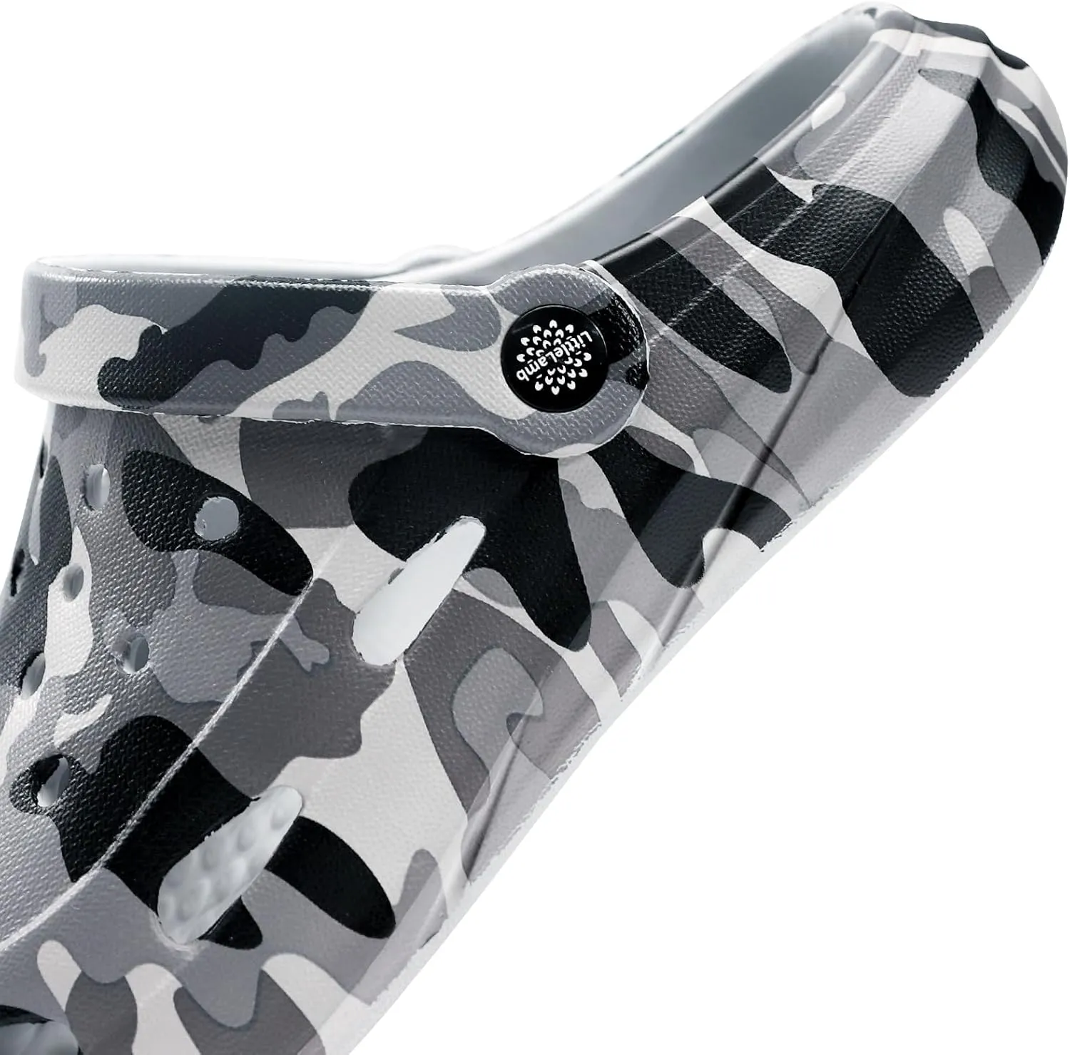 Kids Classic Camo Garden Clogs for Boys – Lightweight Adjustable Water Sandals with Non-Slip Sole, Quick-Dry Design for Little and Big Kid