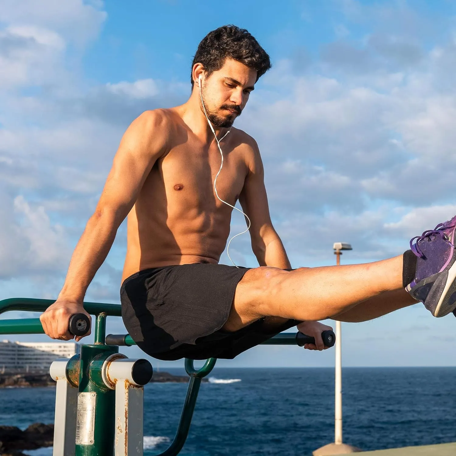 Men's Athletic Shorts with Pockets and Elastic Waistband Quick Dry Activewear Workout Shorts for Men