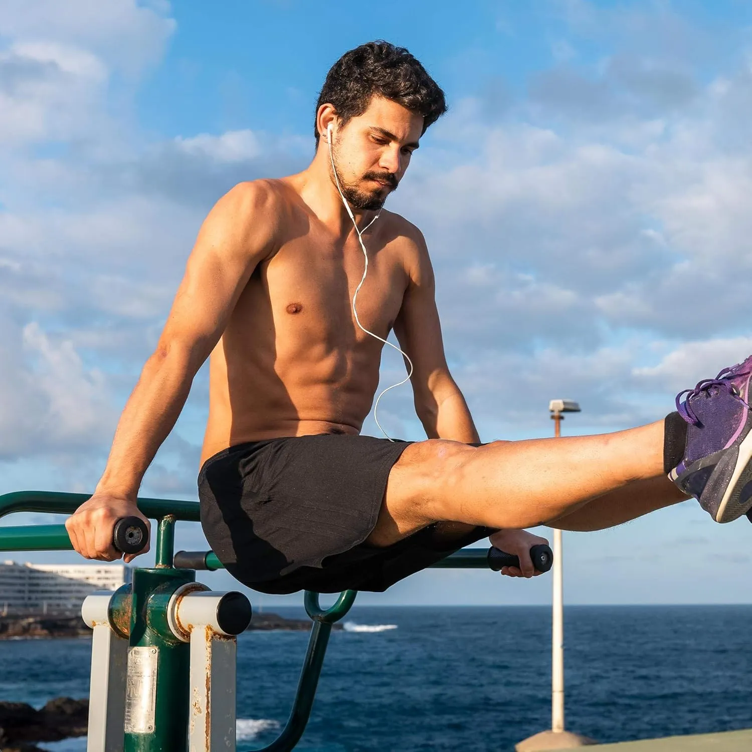 Men's Athletic Shorts with Pockets and Elastic Waistband Quick Dry Activewear Workout Shorts for Men
