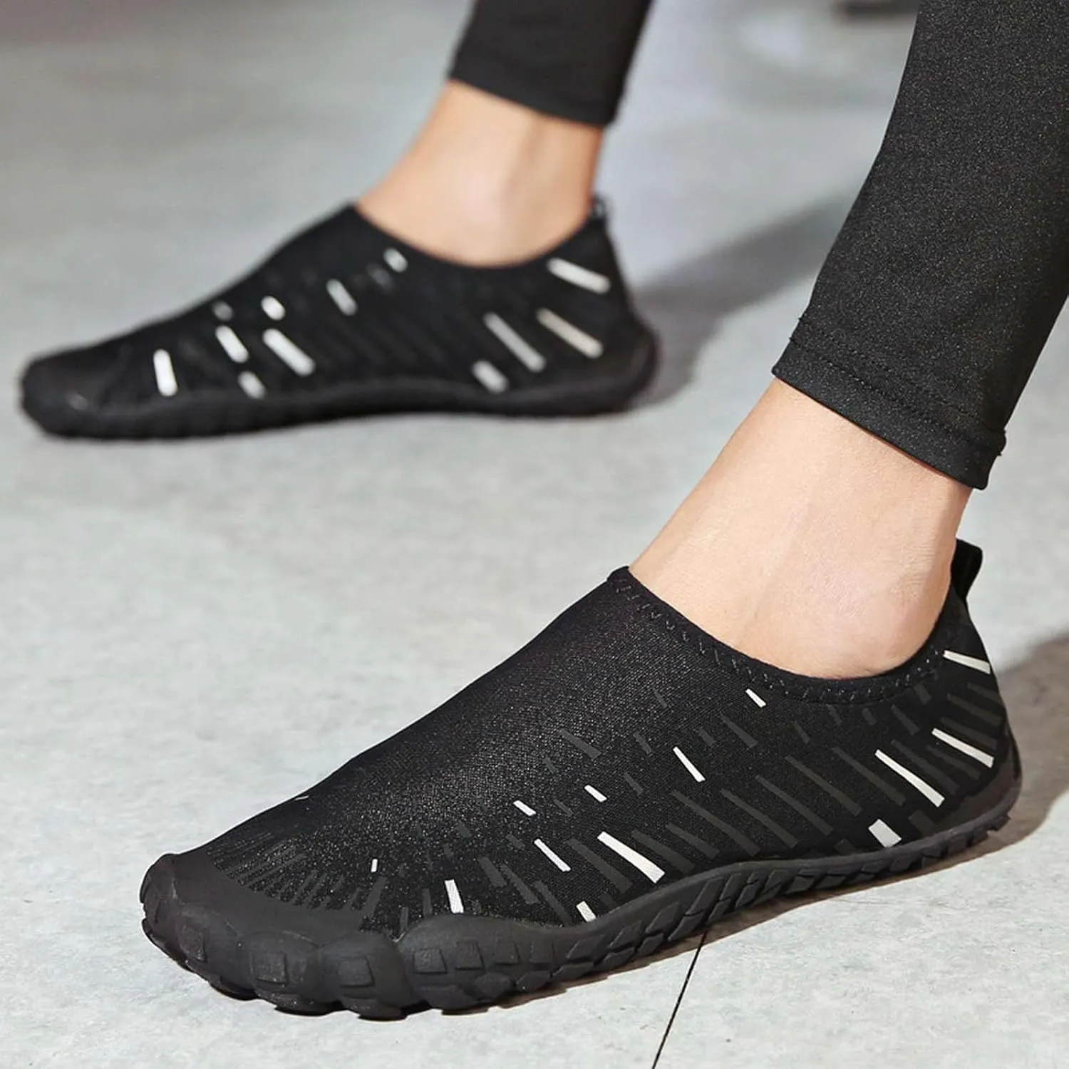 Mens Size 9 Wide Water Shoes Quick Drying Slip On Water Hiking Shoes for Men Wide Water Shoes for Women Jogging Quick Dry Pool Sports Sneaker for Pool Beach Surf Walking Water Park