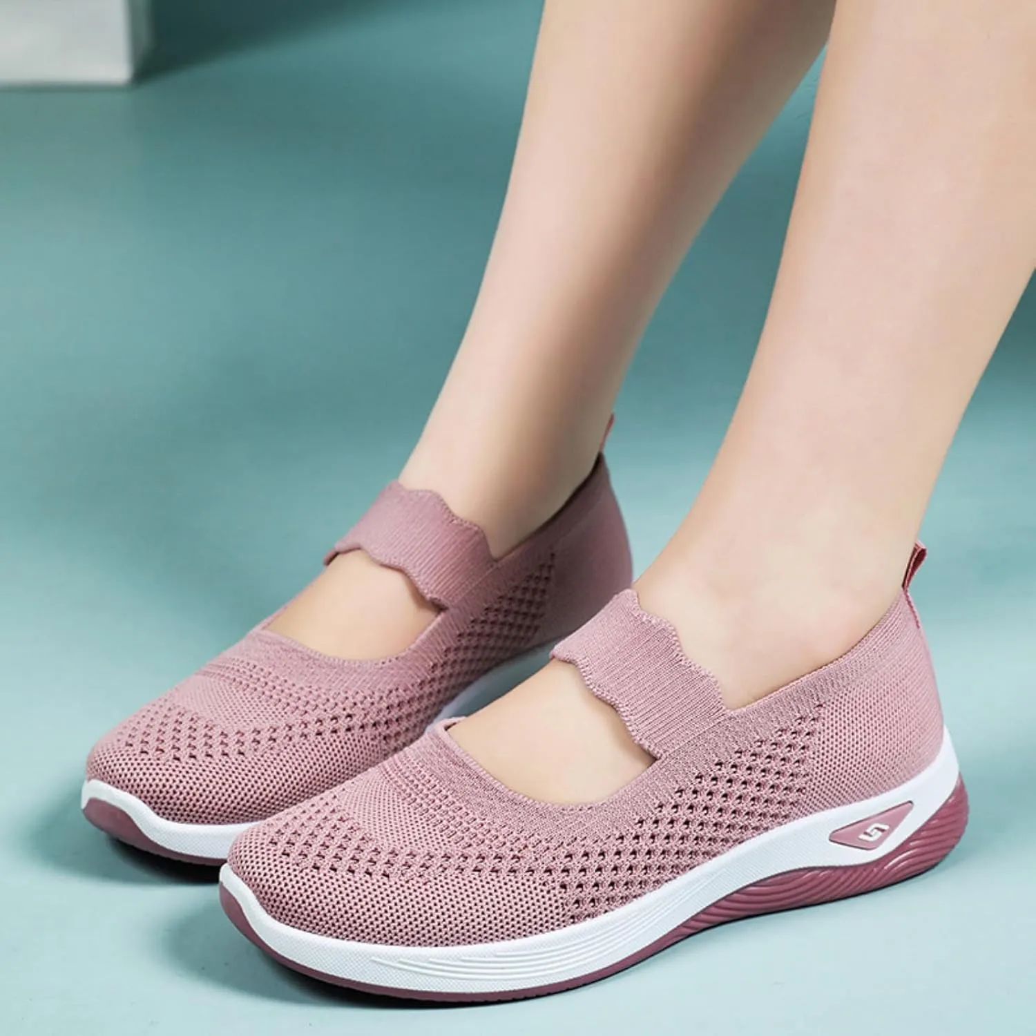 Mmoneyake Orthopedic Shoes for Women Walking Shoe Orthopedic Breathable Soft Shoes Diabetic Foam Shoe Hands Free Slip On Sneakers with Arch Support Indoor Outdoor Casual Sneakers