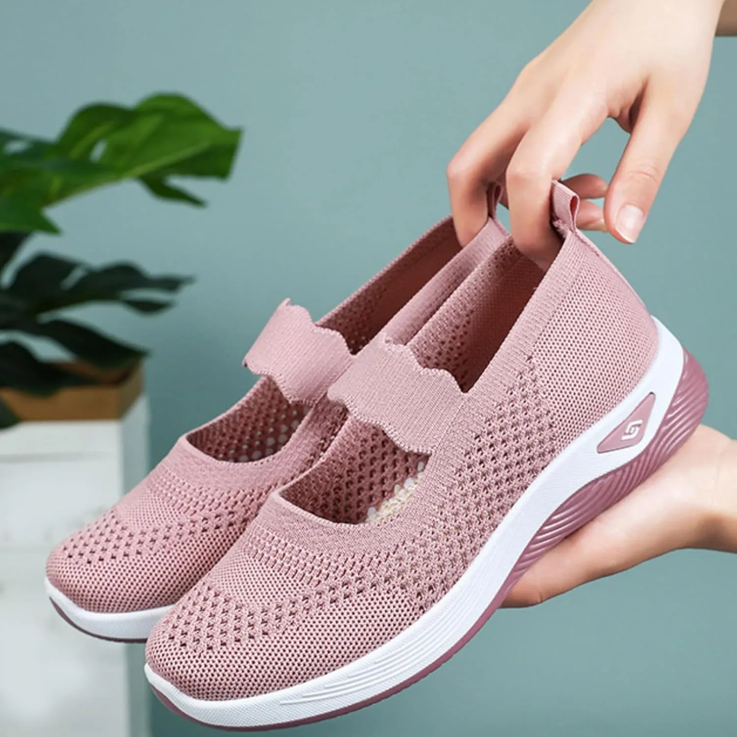 Mmoneyake Orthopedic Shoes for Women Walking Shoe Orthopedic Breathable Soft Shoes Diabetic Foam Shoe Hands Free Slip On Sneakers with Arch Support Indoor Outdoor Casual Sneakers