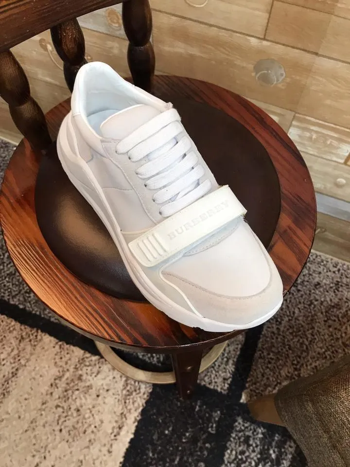 Problem-solving SNEAKER Quick turnaround BURBERRY -
