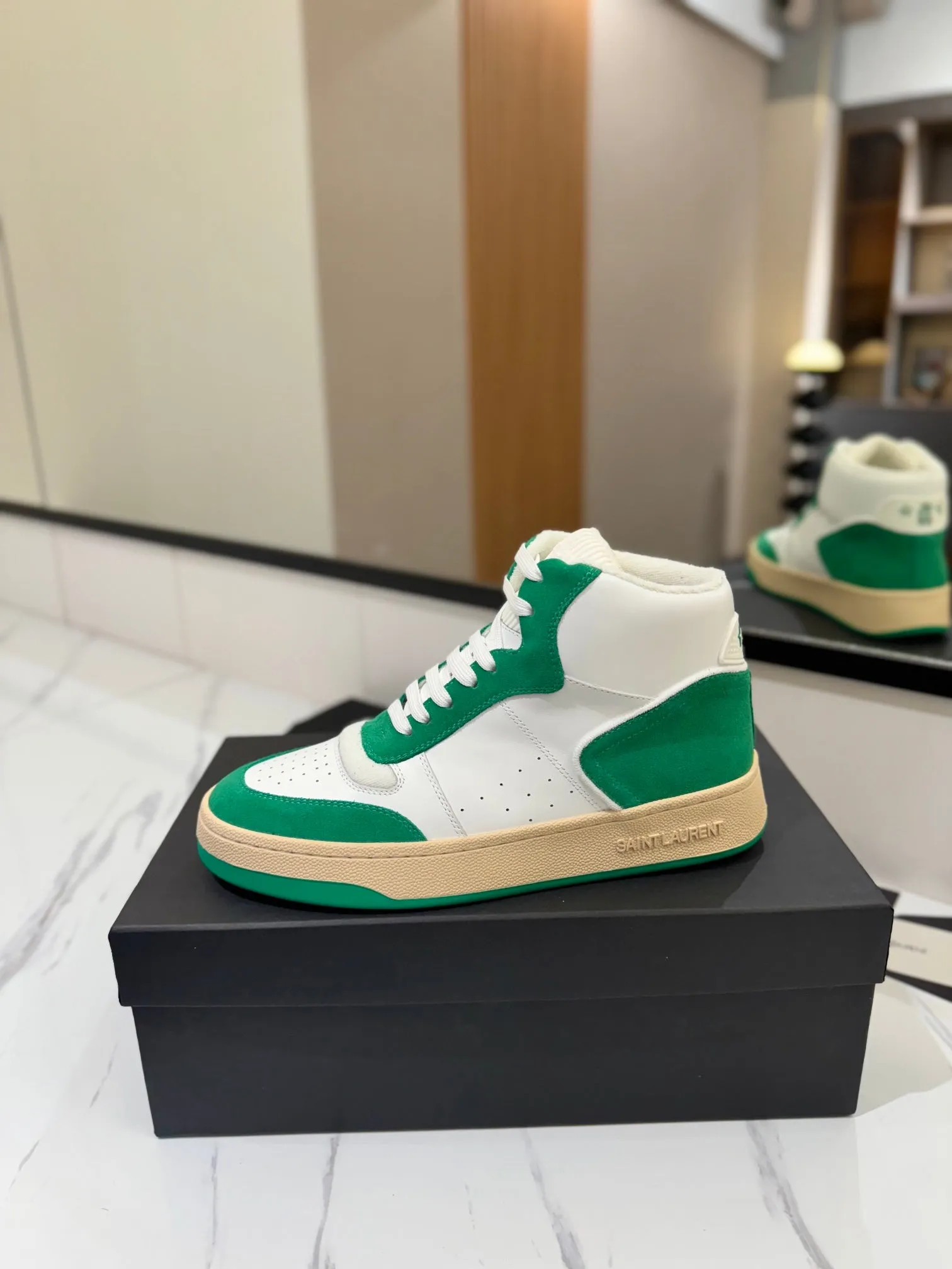 Quick turnaround End-to-end encryption PERFORATED SNEAKERS AND LAMBSKIN Saint IN SUEDE GREEN WHITE MID-TOP Laurent
