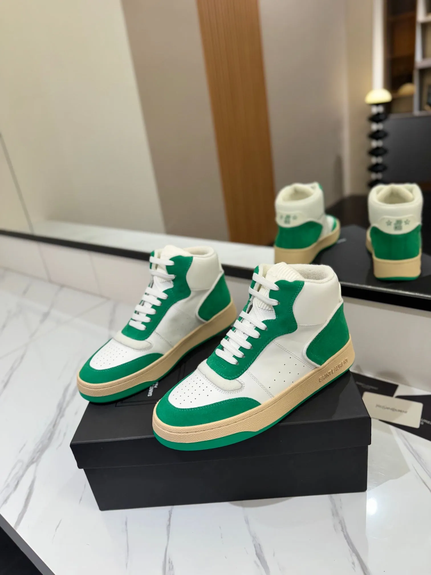 Quick turnaround End-to-end encryption PERFORATED SNEAKERS AND LAMBSKIN Saint IN SUEDE GREEN WHITE MID-TOP Laurent