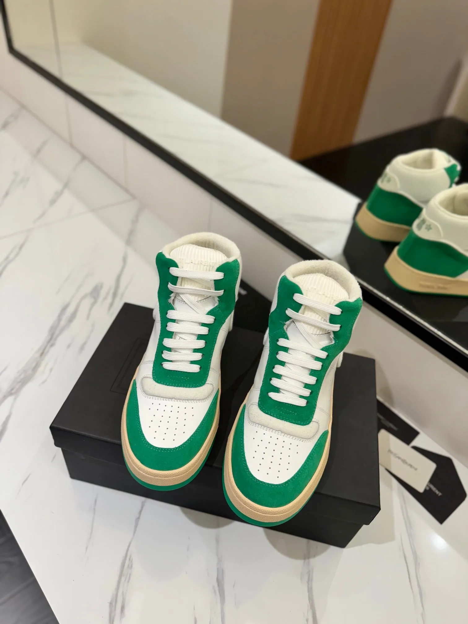 Quick turnaround End-to-end encryption PERFORATED SNEAKERS AND LAMBSKIN Saint IN SUEDE GREEN WHITE MID-TOP Laurent