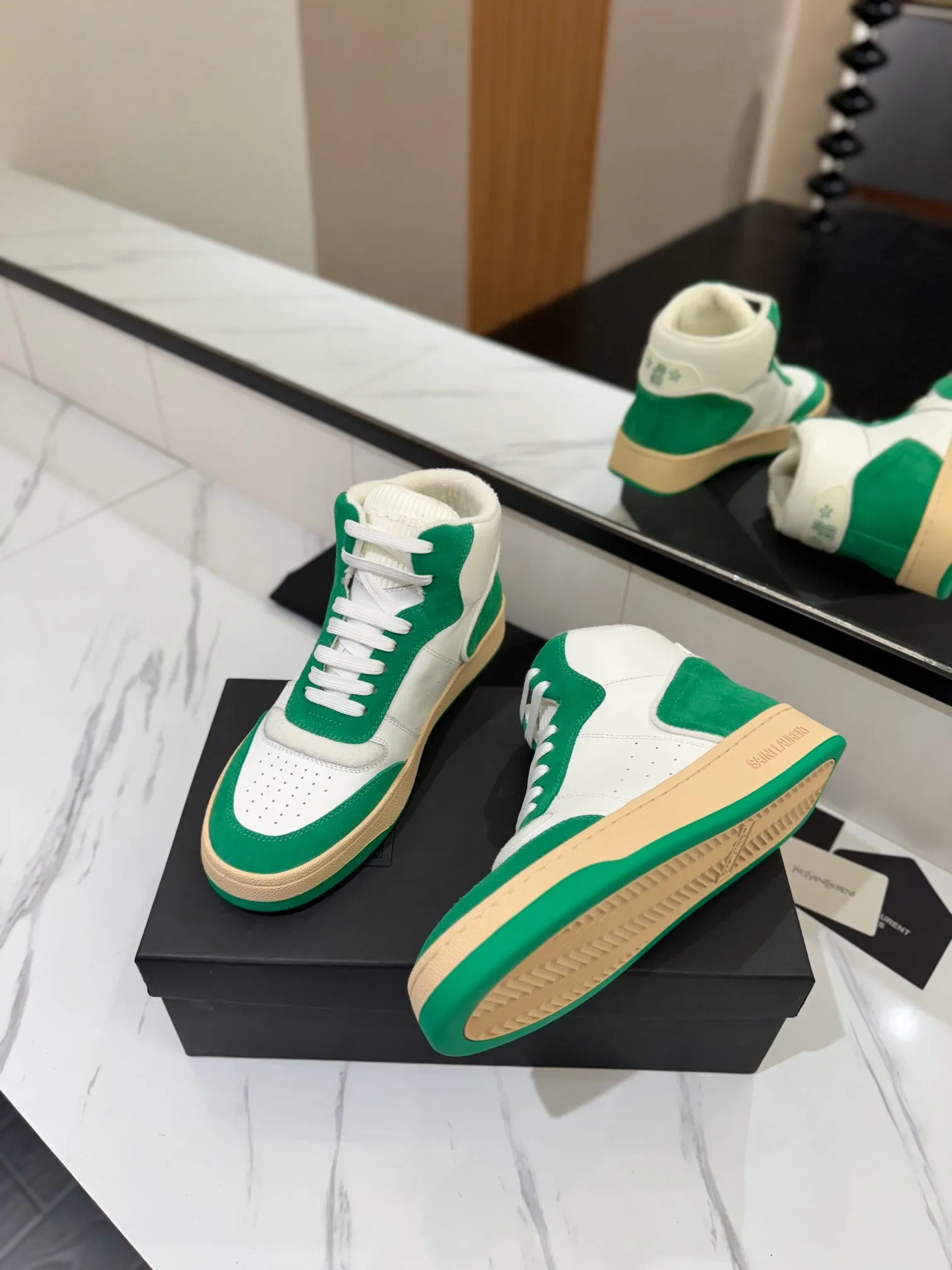 Quick turnaround End-to-end encryption PERFORATED SNEAKERS AND LAMBSKIN Saint IN SUEDE GREEN WHITE MID-TOP Laurent