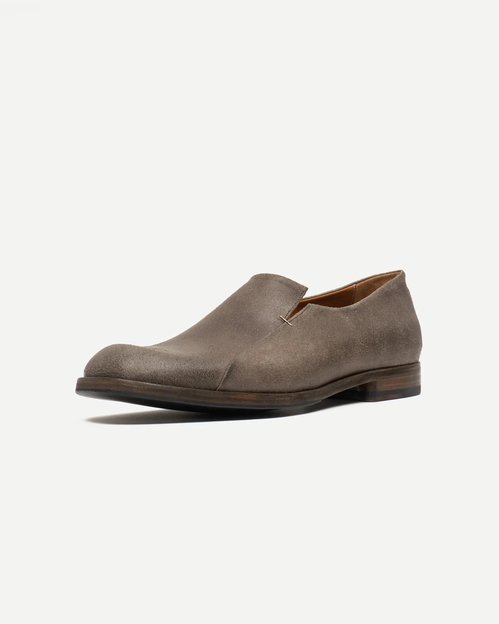STAPLES SLIP-ON