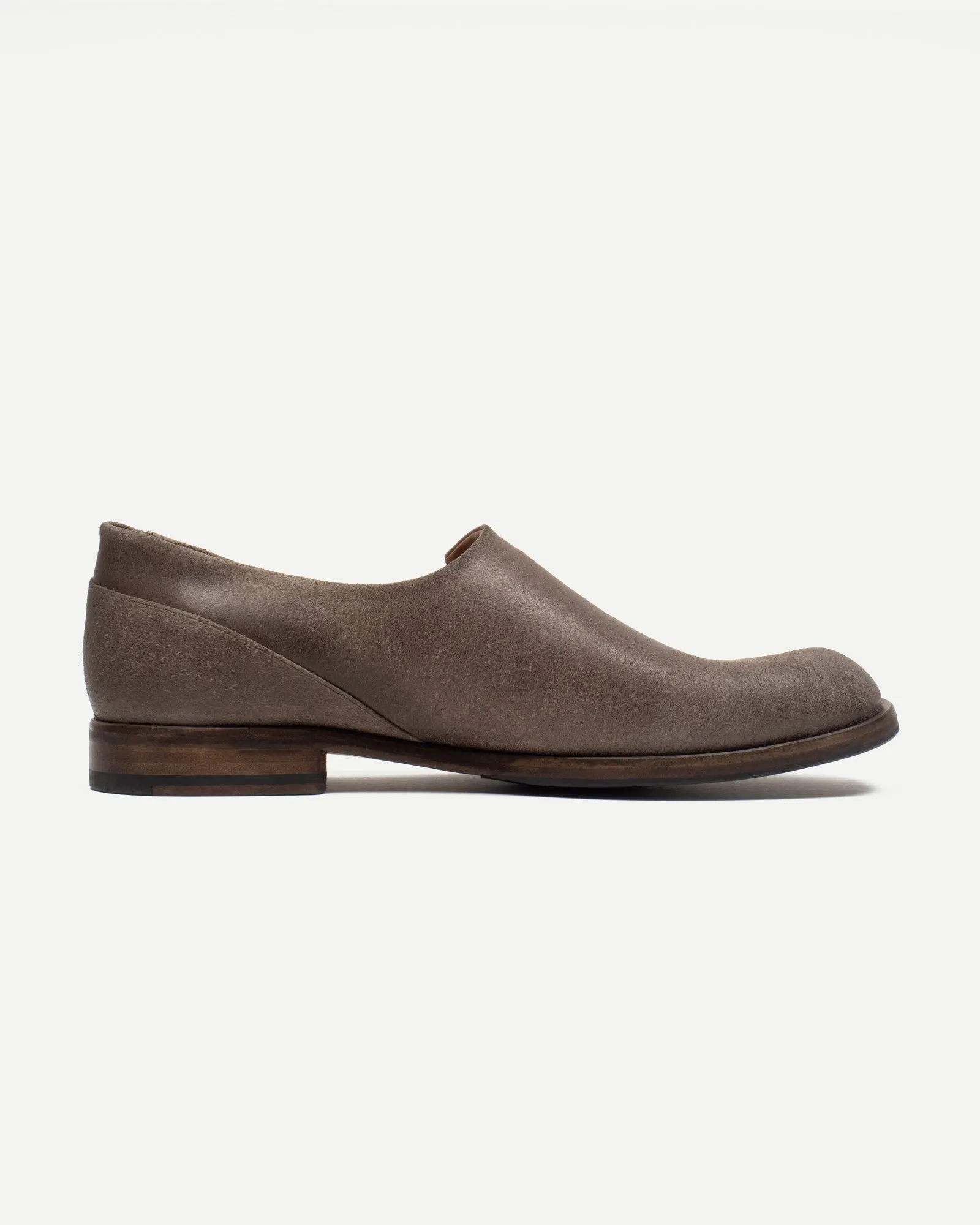 STAPLES SLIP-ON