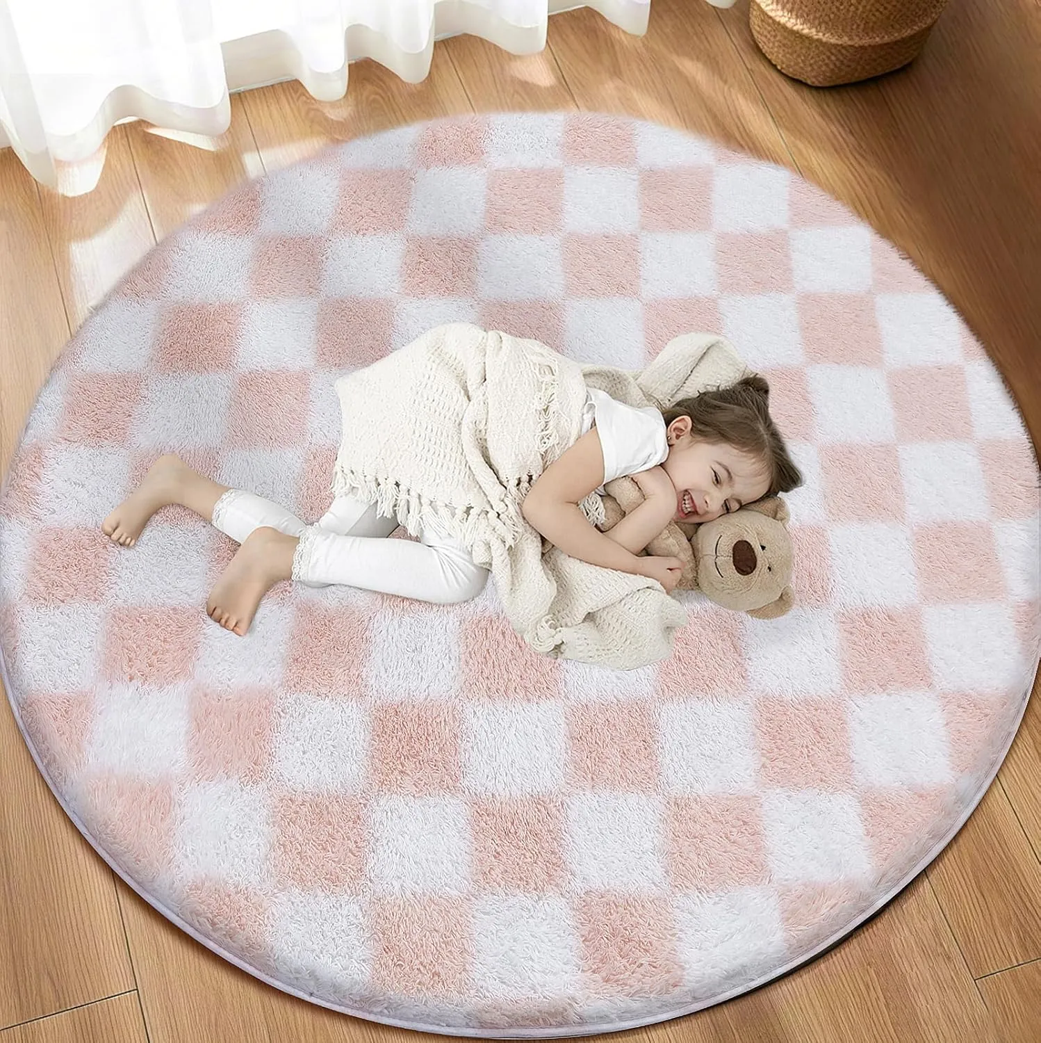 Super Soft Rug, Round Rug for Bedroom, 5X5 Ft Pink and White Checkered Round Rug Non-Slip High Pile Cute Soft Fluffy Rug for Living Room Bedroom Kids Room
