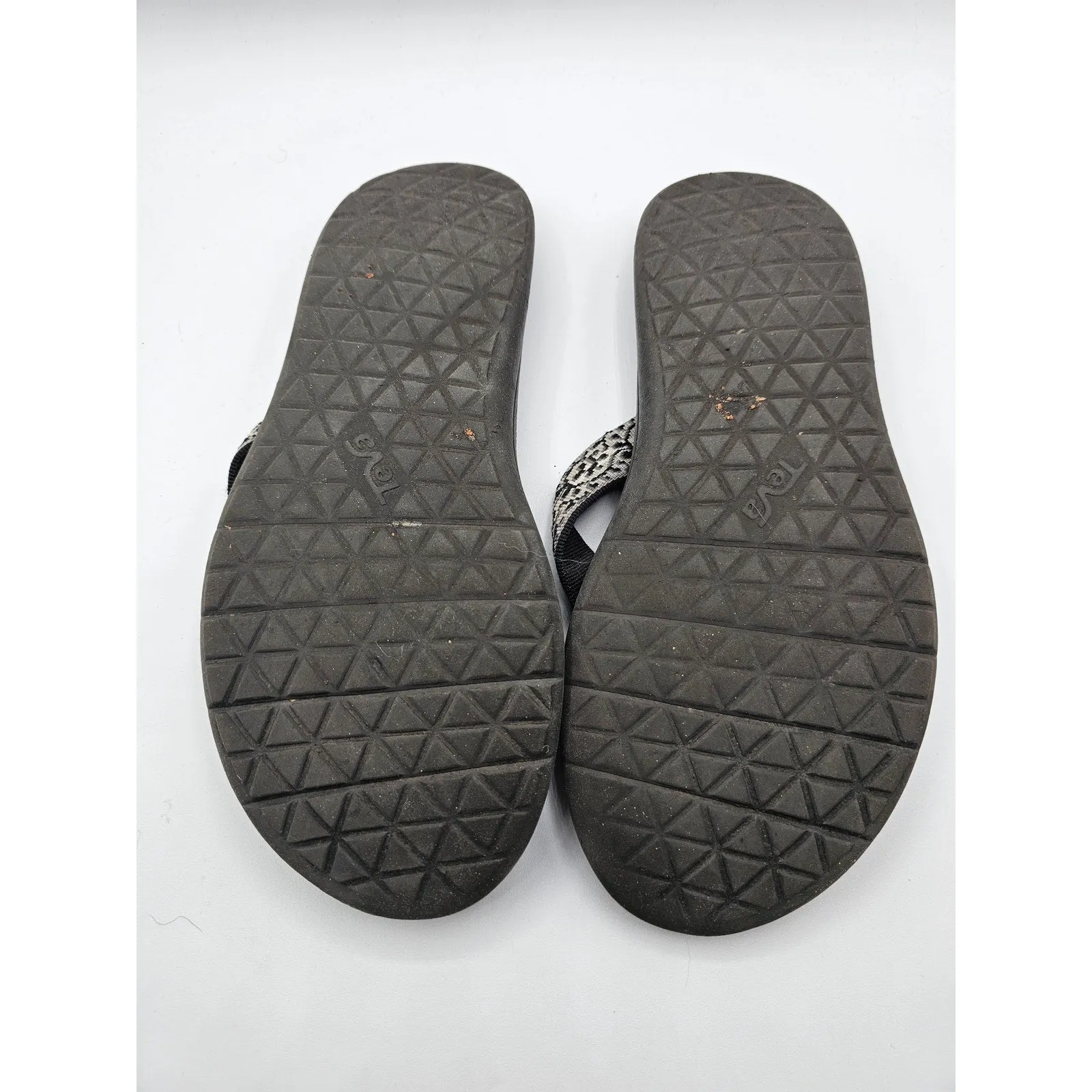 Teva Woens Sz 10 Flip Flop Sandals Black White Floral Print