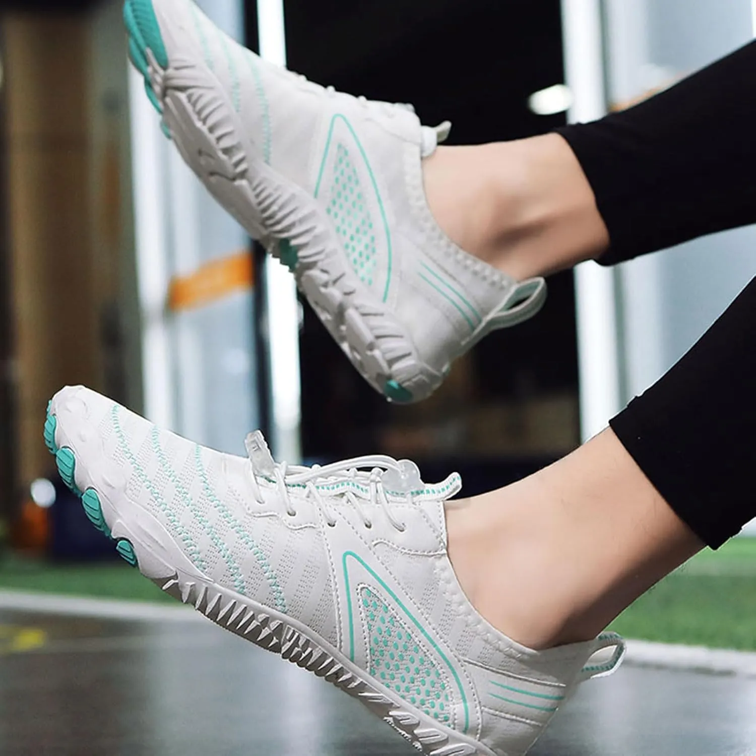 Thatrich Grounded Footwear for Women Men Wide Toe Box Sneakers Waterproof Hiking Running Shoe Non Slip Barefoot Shoes Quick Dry Athletic Running Sports Walking Spring Summer Beach Wear Unisex Sneaker