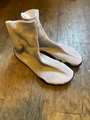 Vetements AW19 karate sneaker