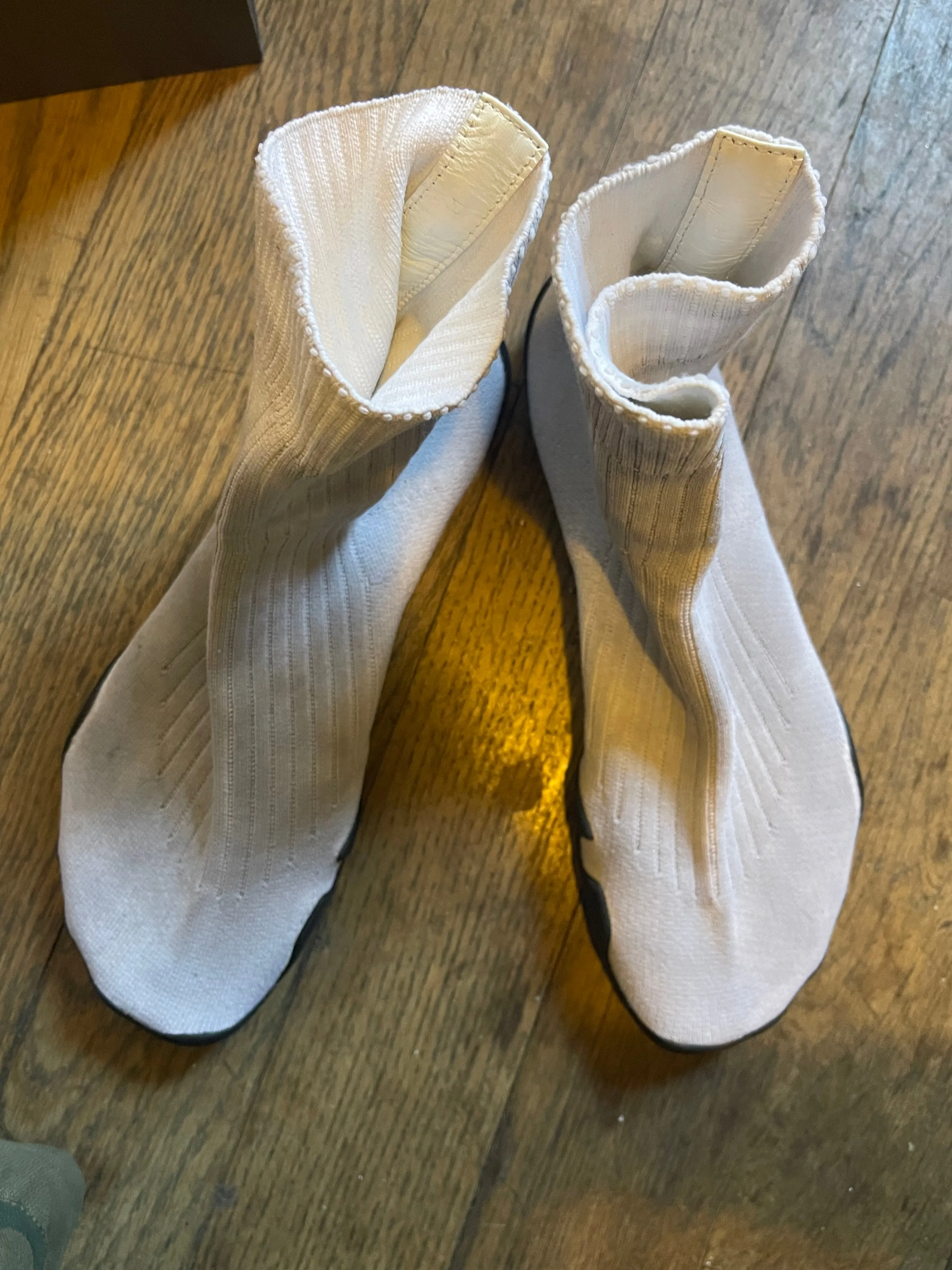Vetements AW19 karate sneaker