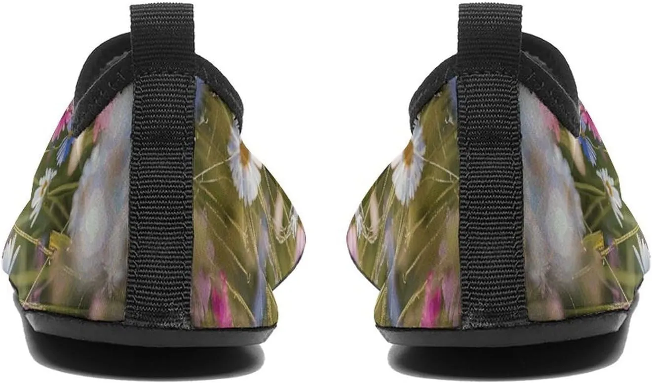 Water Shoes for Women Men Quick-Dry Aqua Socks Swim Pool Barefoot Shoes Flowers in The Field Beach Shoes