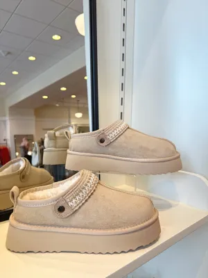 Willow Slip On- Tan