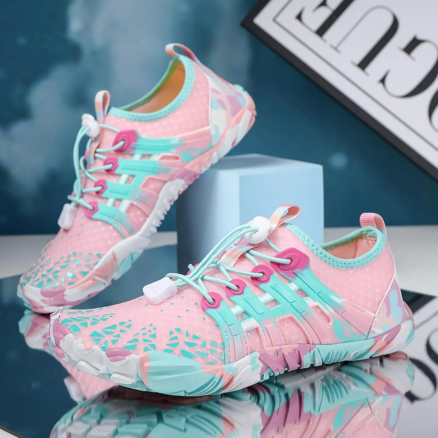 Woman Water Sports Shoes Vacation Beach Shoes Ultra Light Totally Drainage Quick-Dry Aqua Barefoot Slip-on
