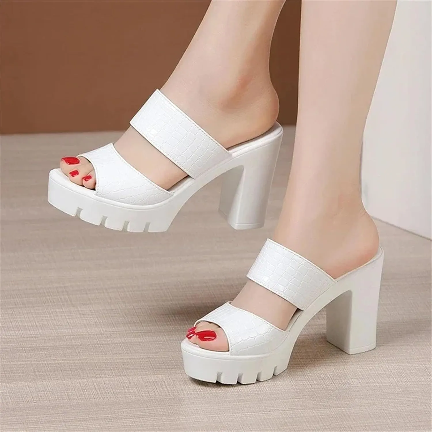 Women's Chunky Heel Flip-Flops - Patent Leather Fish Mouth Plus Size