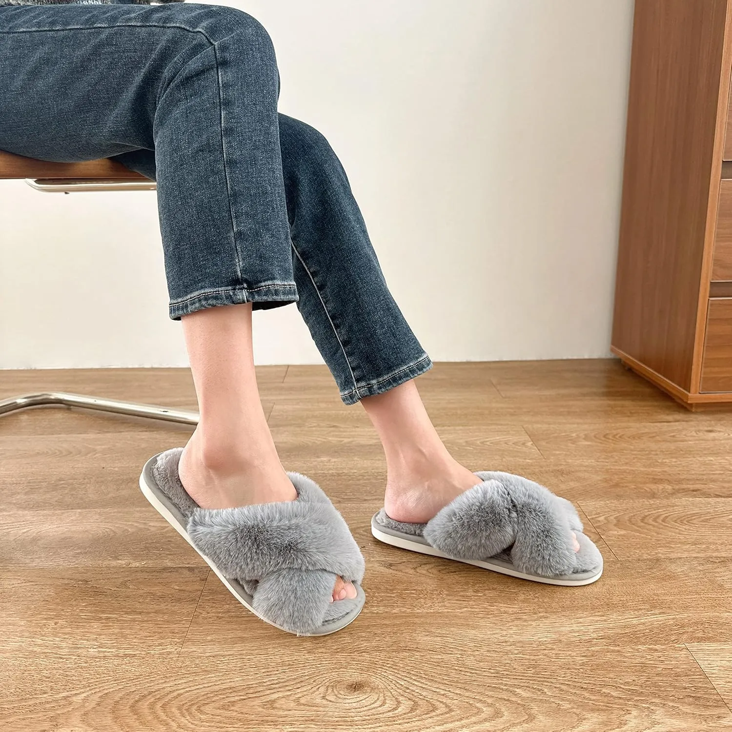 Women's Cross Band fluffy Slippers, Lady Soft Plush Faux Rabbit Fur Furry Cozy Open Toe House Indoor Warm Slippers