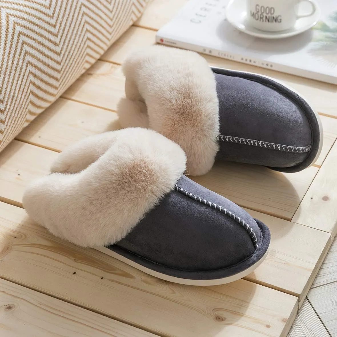 Women's Slippers Soft Plush Winter Warm House Shoes Slip on Memory Foam Fluffy Fur Slippers
