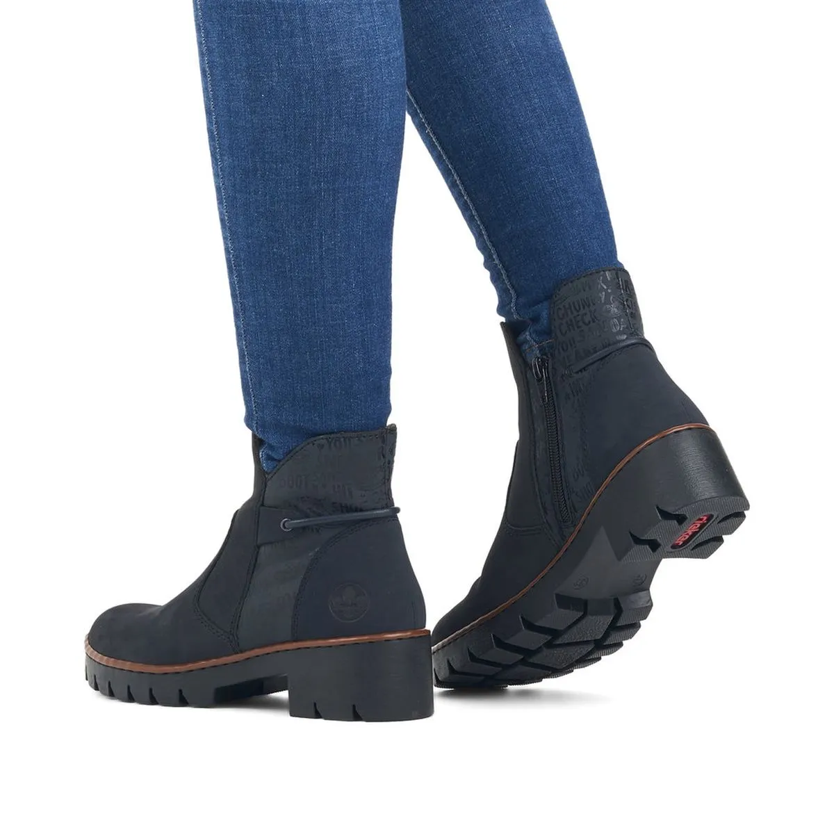 X5755 Slip On Boots